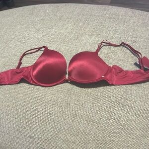 Victoria’s Secret size 34B dark red bra